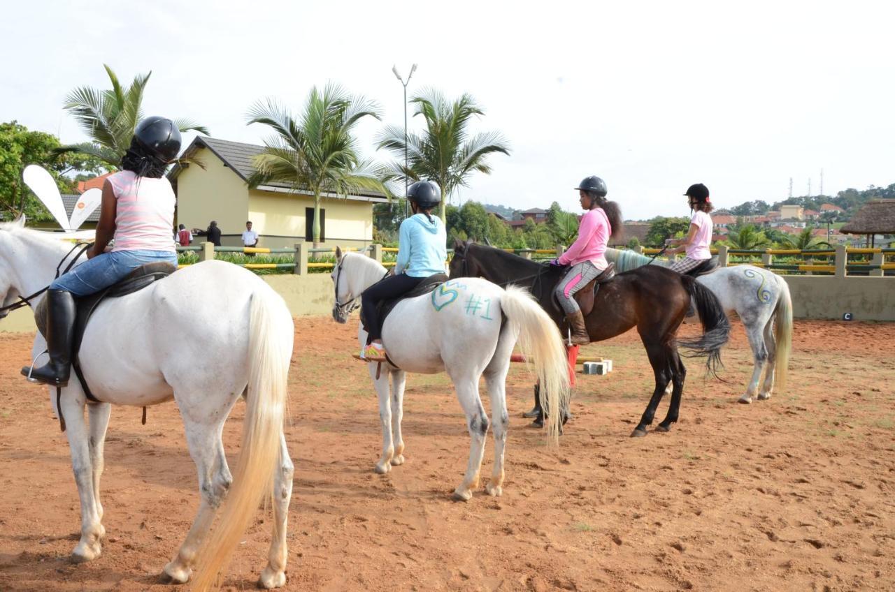 Munyonyo Commonwealth Resort Kampala Dış mekan fotoğraf